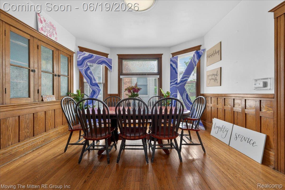 415 W Forest Avenue