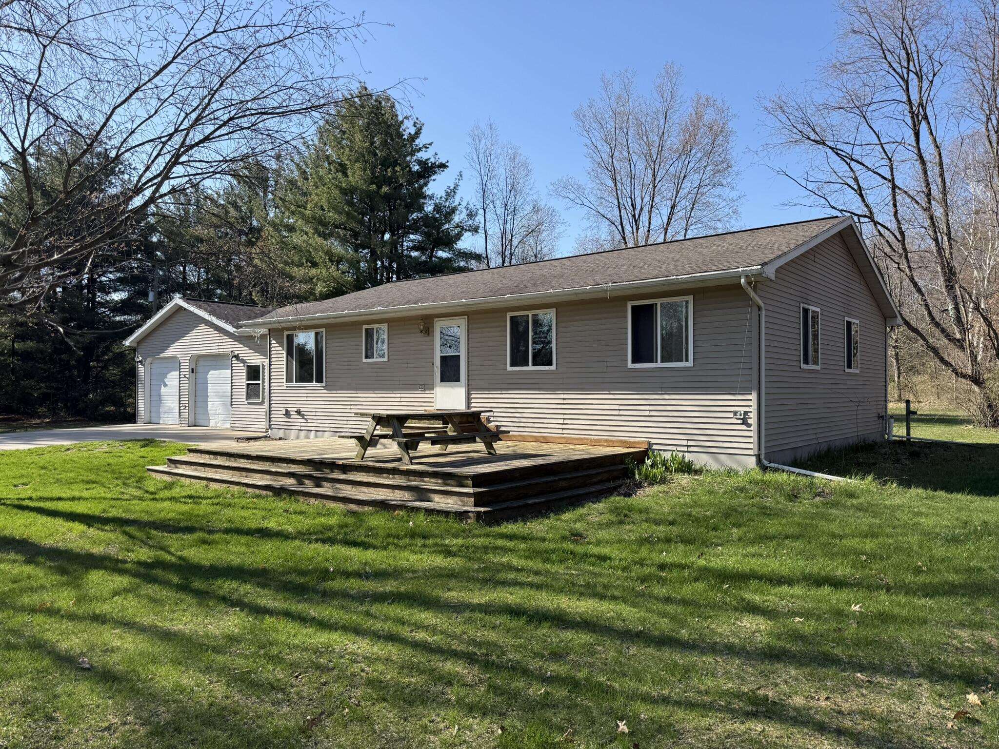 4344 7 Mile Road