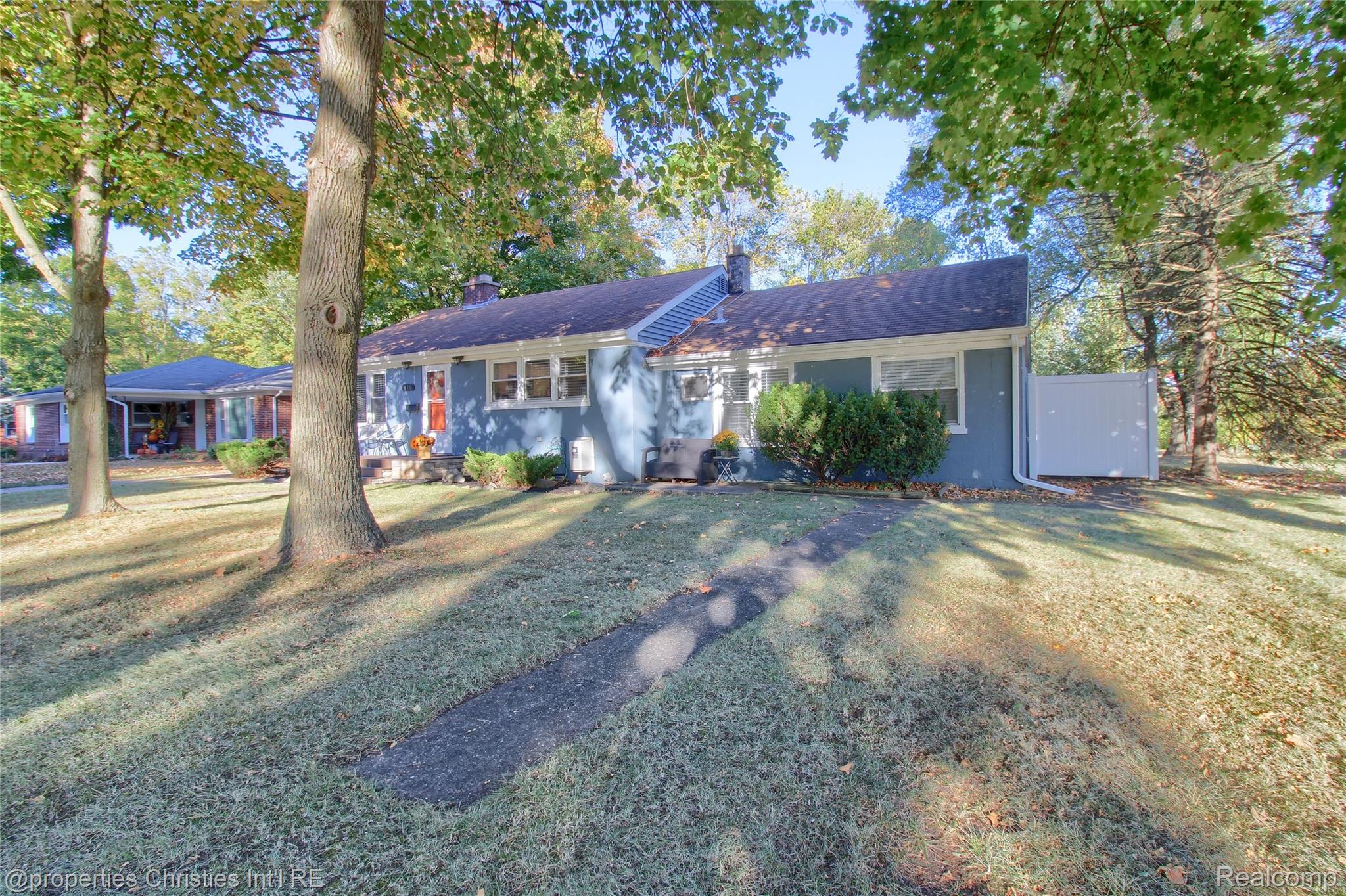 816 Carpenter Street
