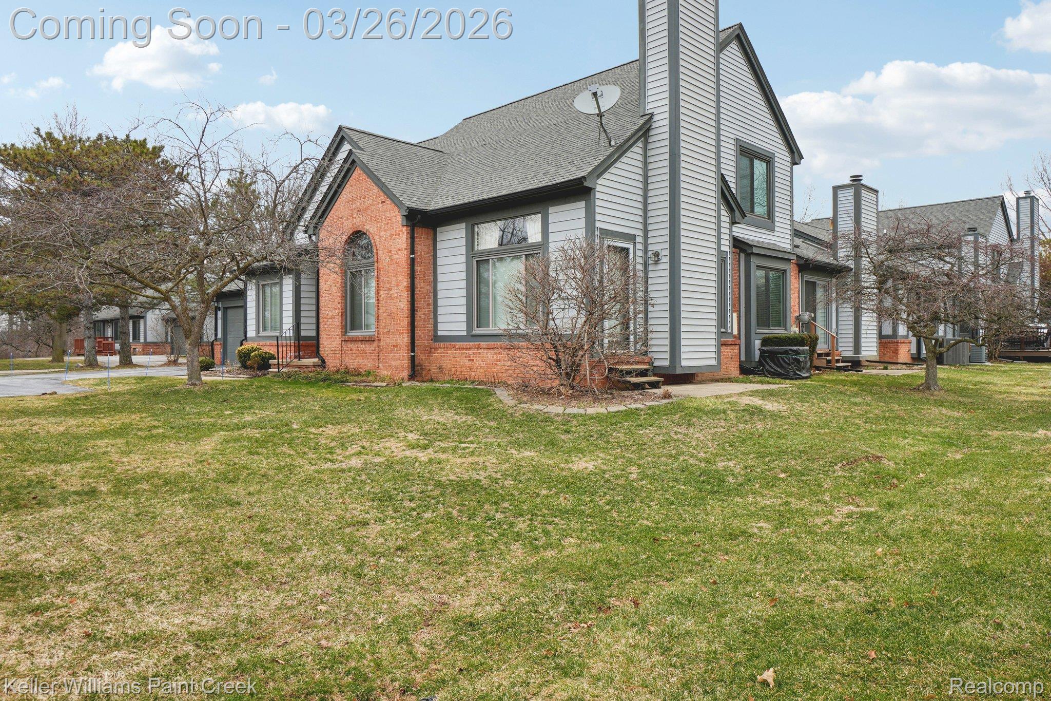 2799 Lochmoor Boulevard