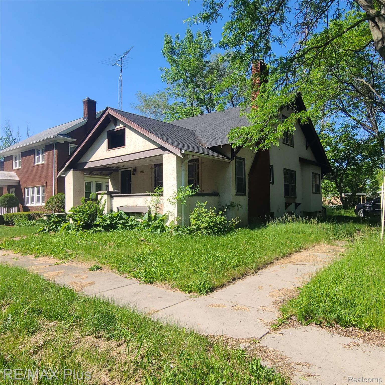 1321 Kearsley Park Boulevard