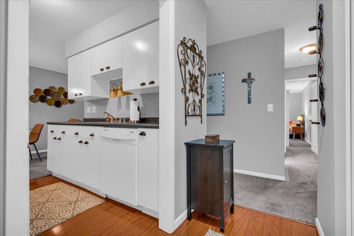 655 Randolph Street 103