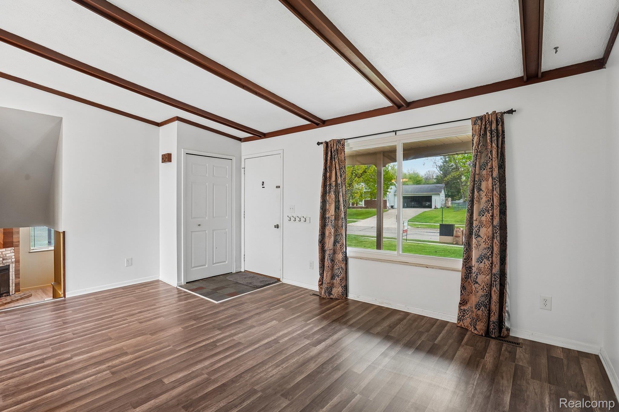 717 Murphy Court