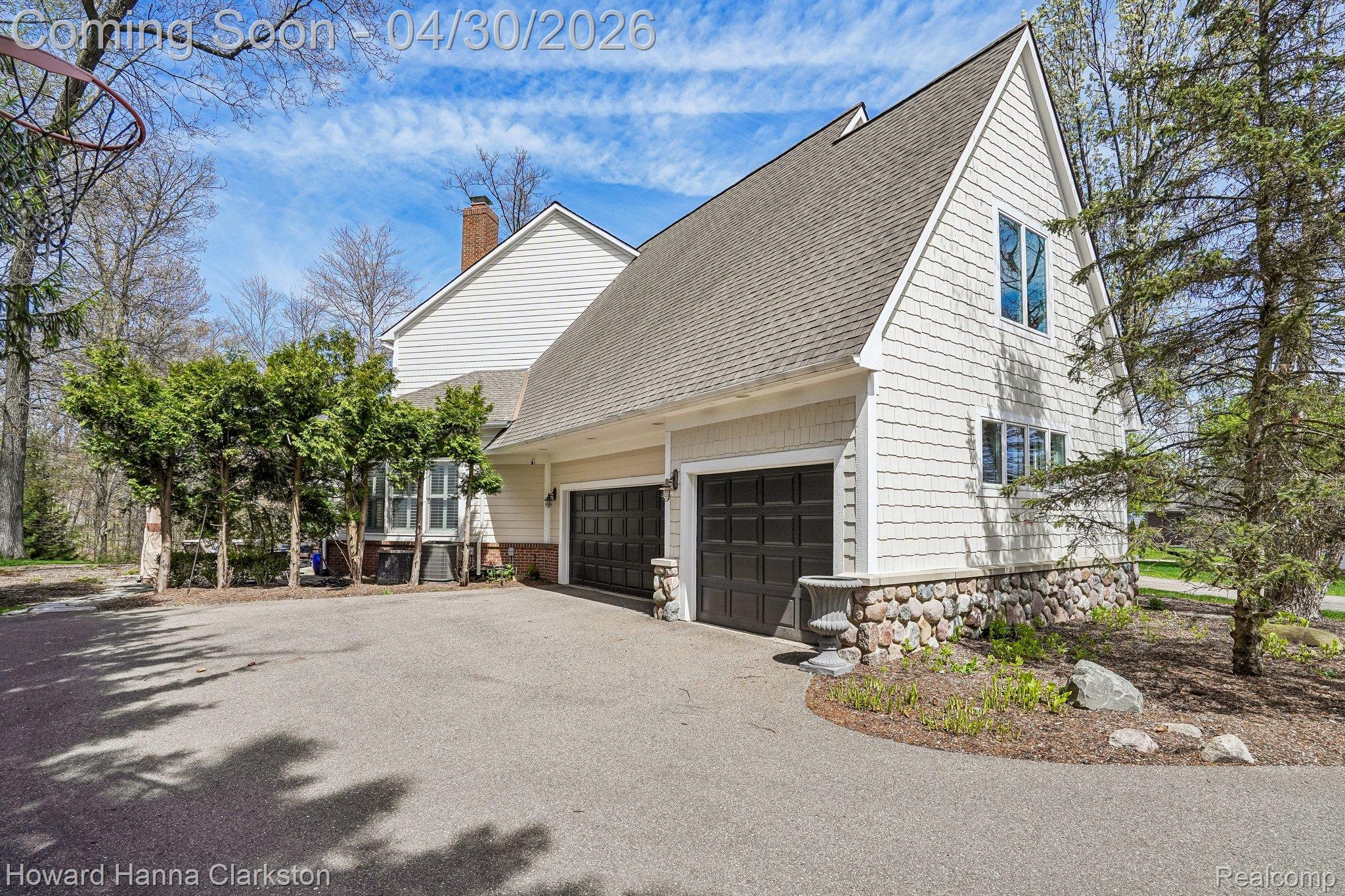 7651 Maple Ridge Court