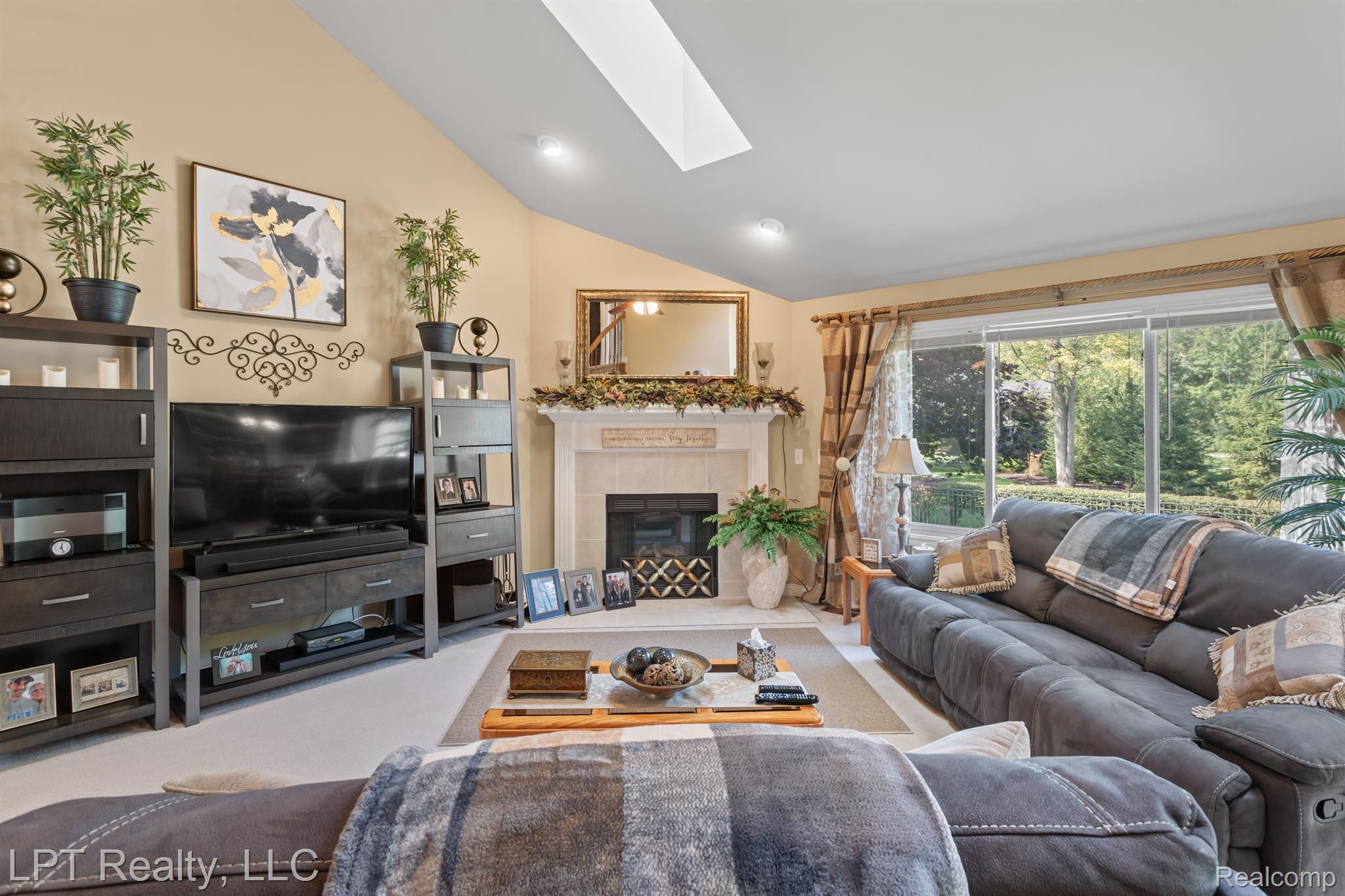 53345 WILLIAMS Way