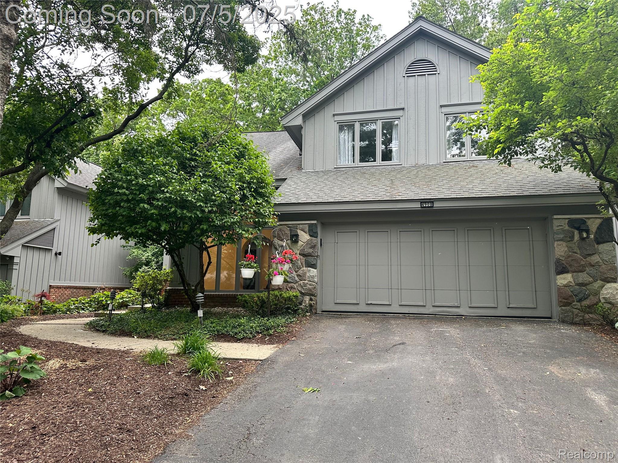 4908 Fairway Ridge Circle