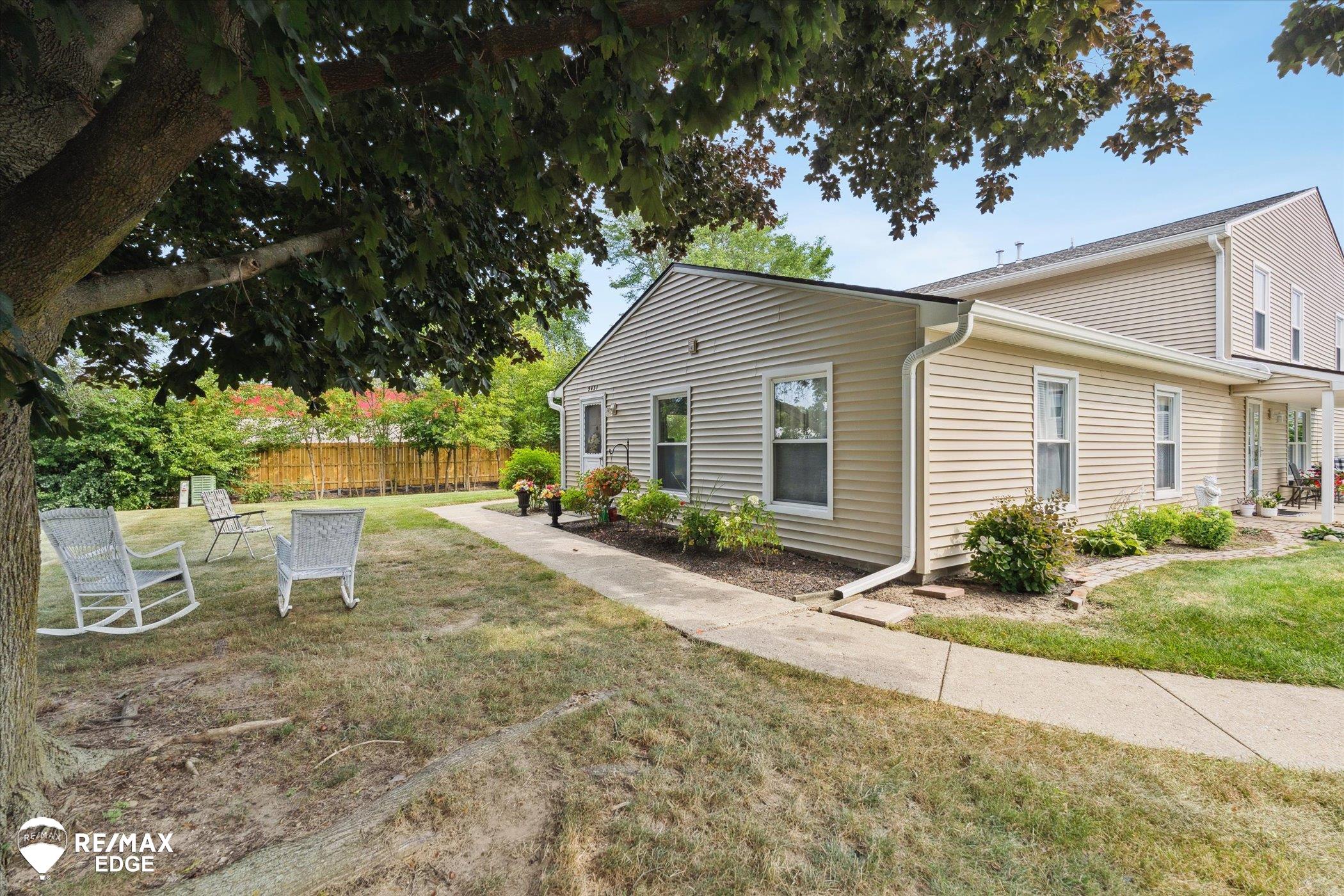 9431 Parkwood Drive