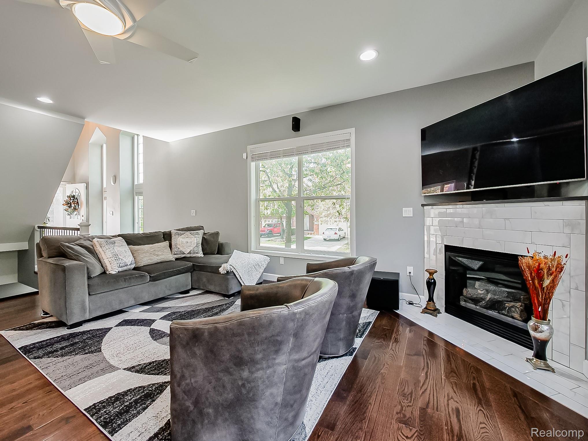 14200 Terrace Court