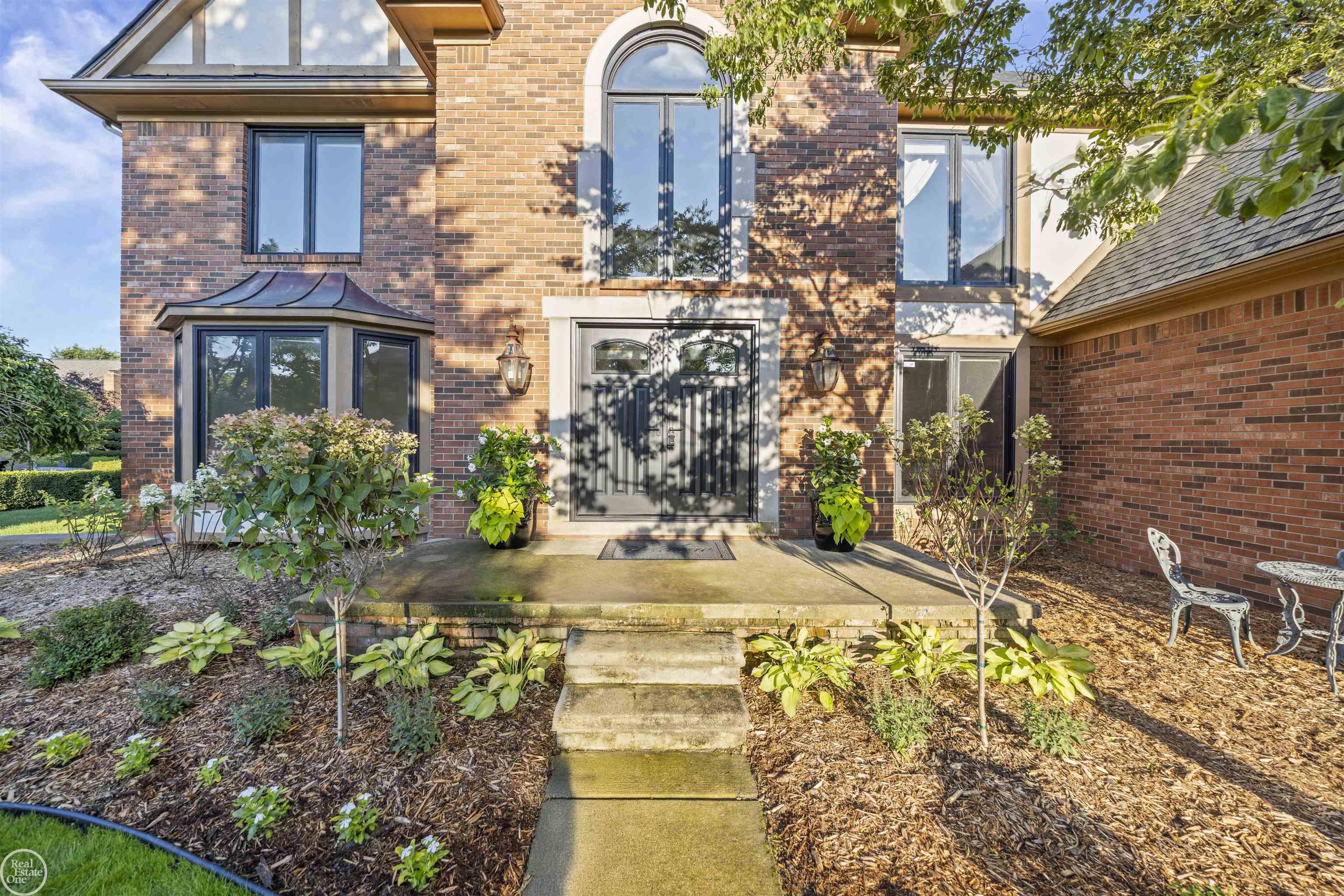 52522 Charing Way