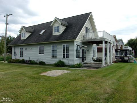 7258 Bedore Highway Clay Township MI 48028