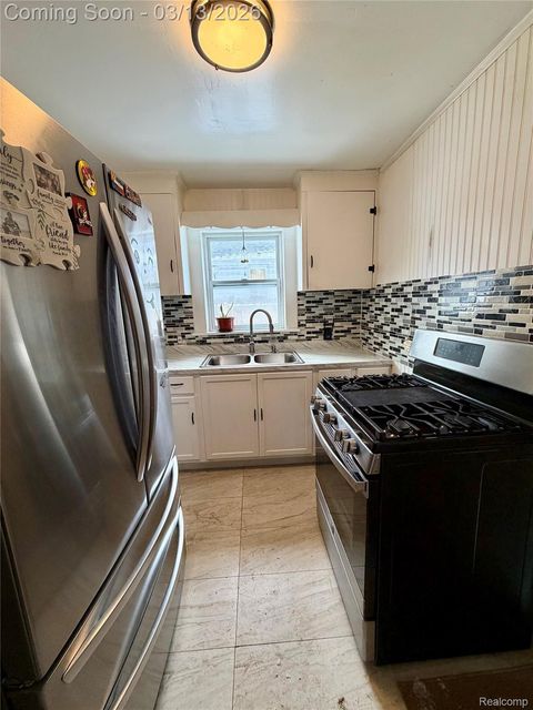 Tiny photo for 1310 Alvord Avenue, Flint City, MI 48507 (MLS # 20261011944)