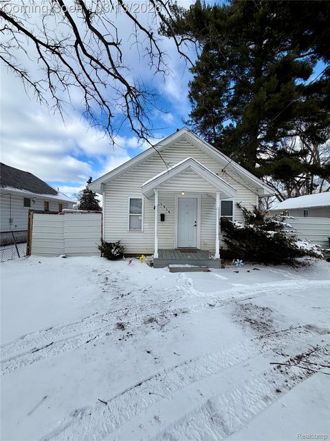Photo of 1310 Alvord Avenue, Flint City, MI 48507 (MLS # 20261011944)