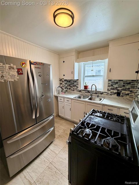 Tiny photo for 1310 Alvord Avenue, Flint City, MI 48507 (MLS # 20261011944)