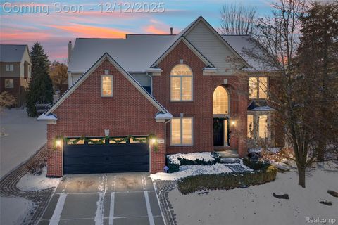 1340 Ross Lane Rochester City MI 48306