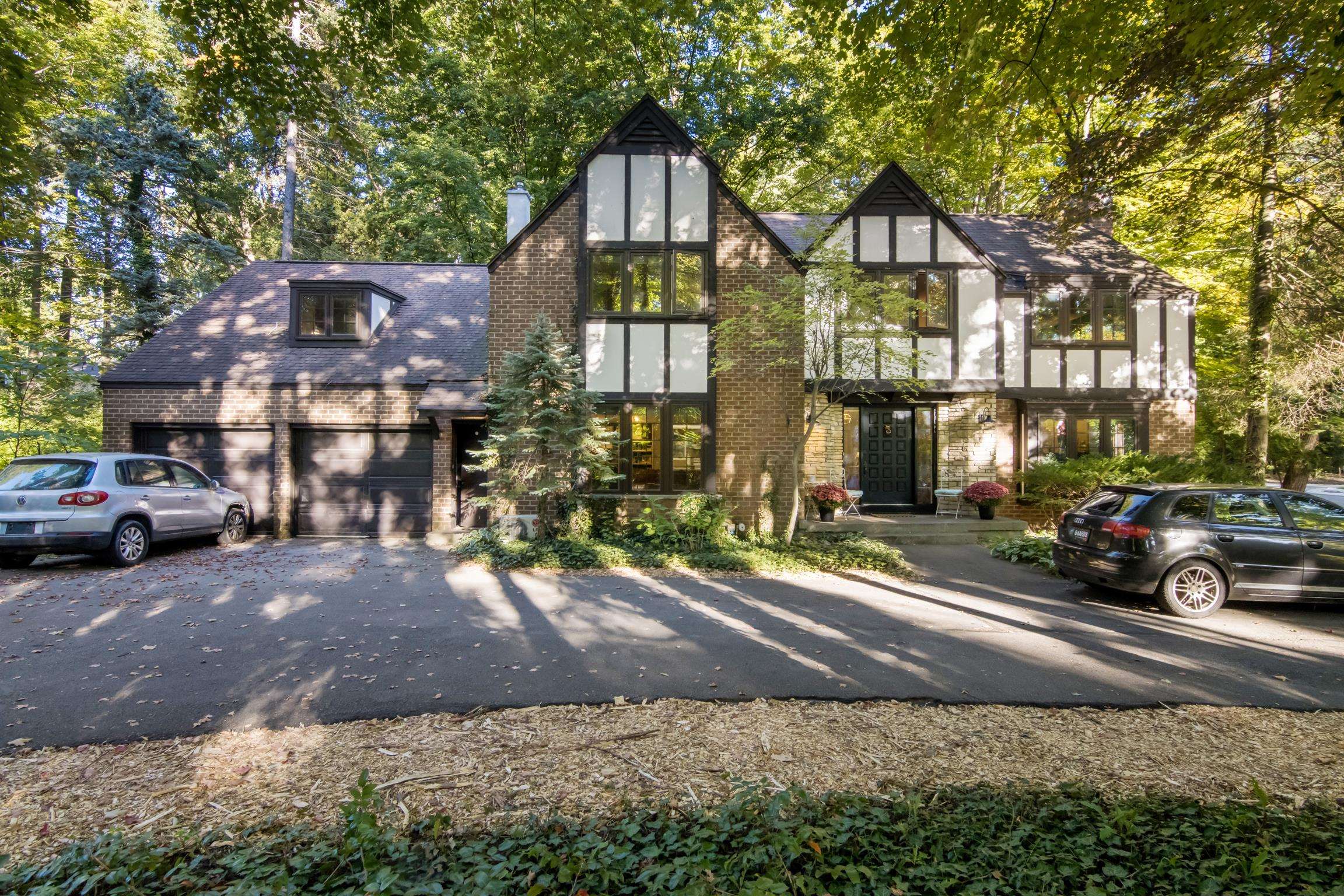 1302 Peninsula Drive