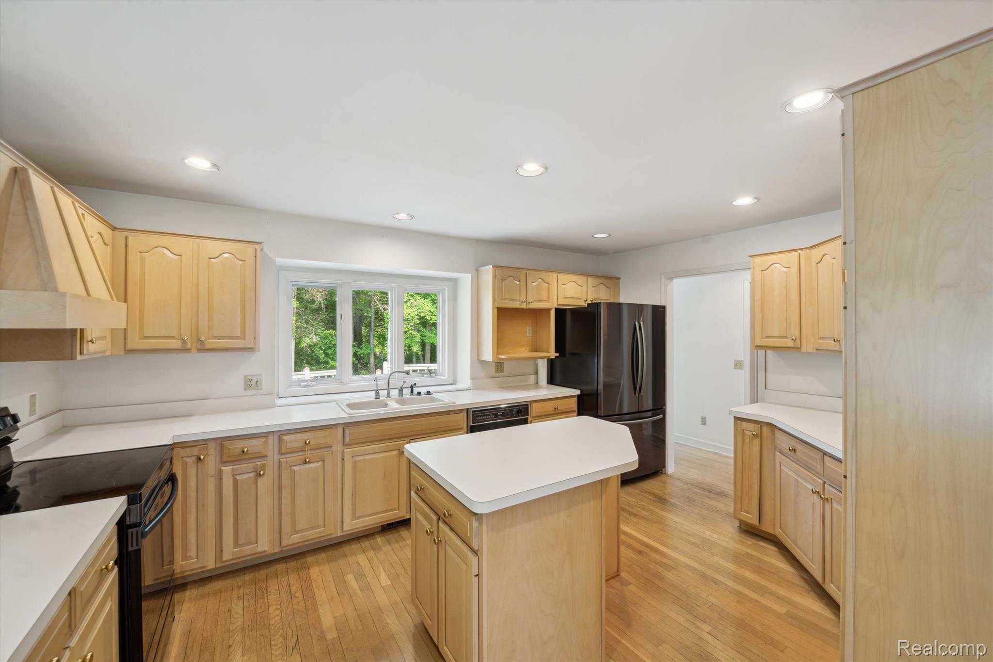 4270 ARGENTA Drive