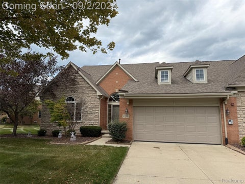 Photo of 2350 Lexington Circle S, Canton Charter Township, MI 48188 (MLS # 20261069319)