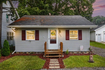 2303 Bartlett Road Henrietta Township MI 49272