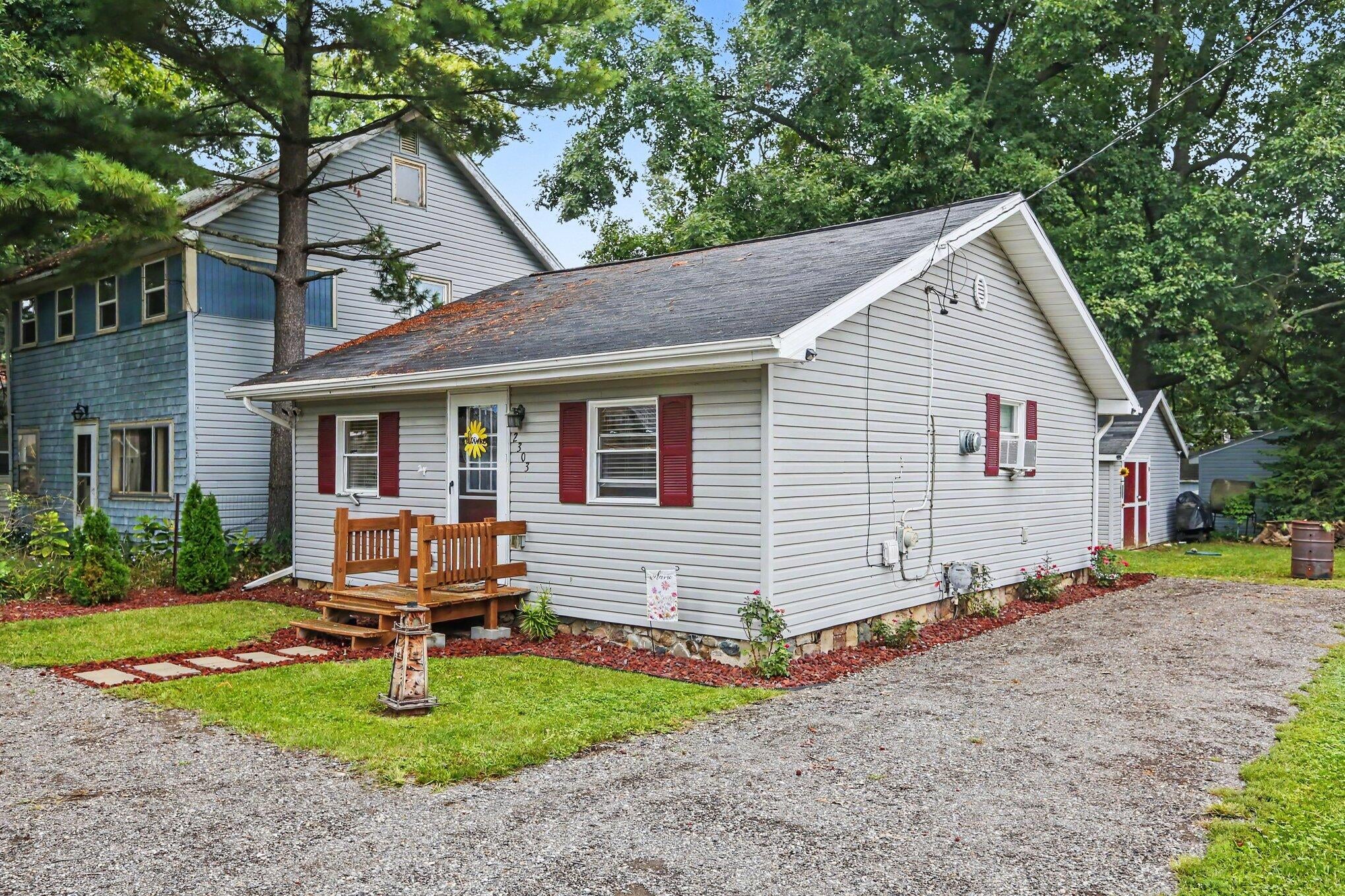 2303 Bartlett Road