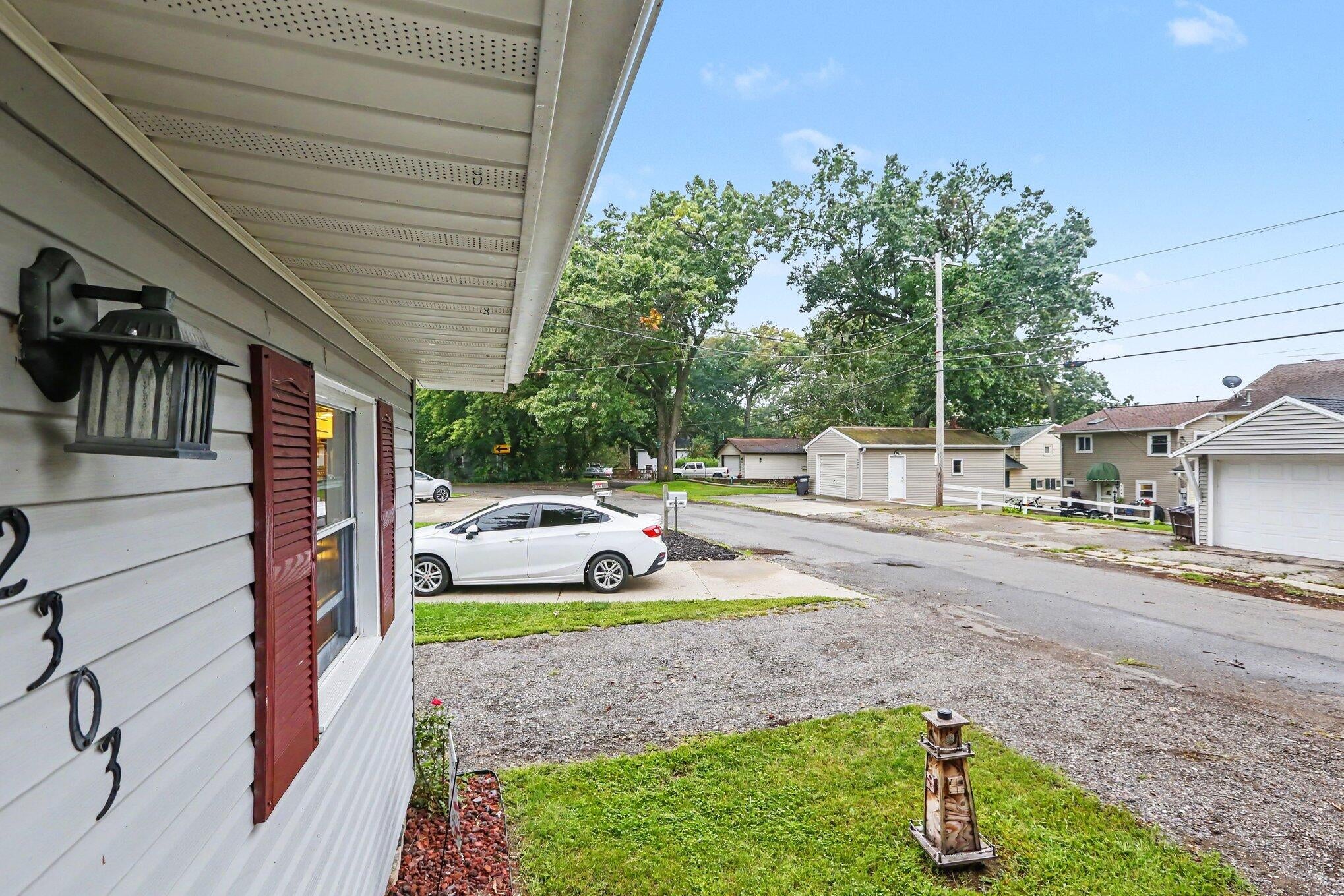 2303 Bartlett Road