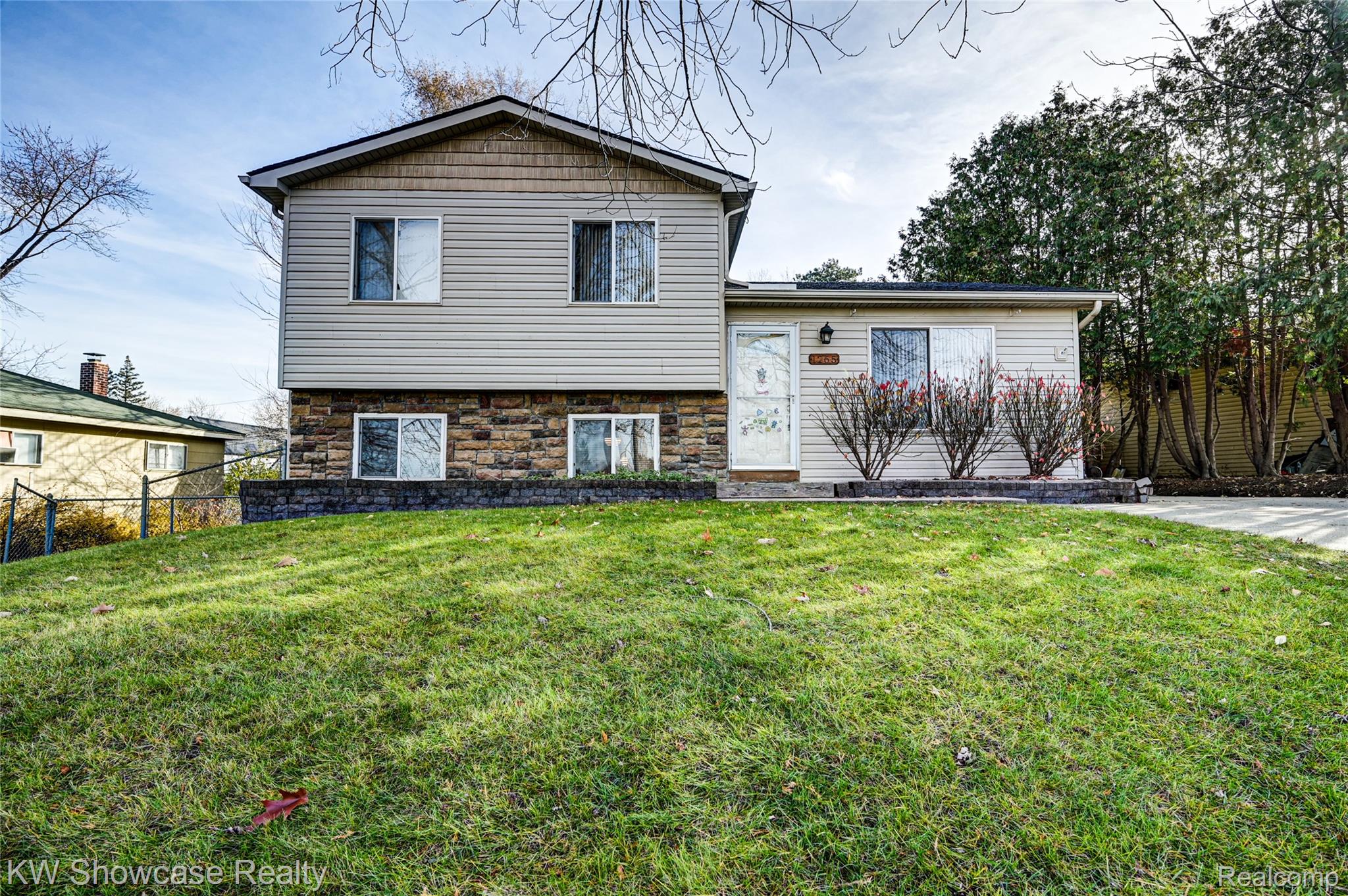 1265 Oregon Boulevard