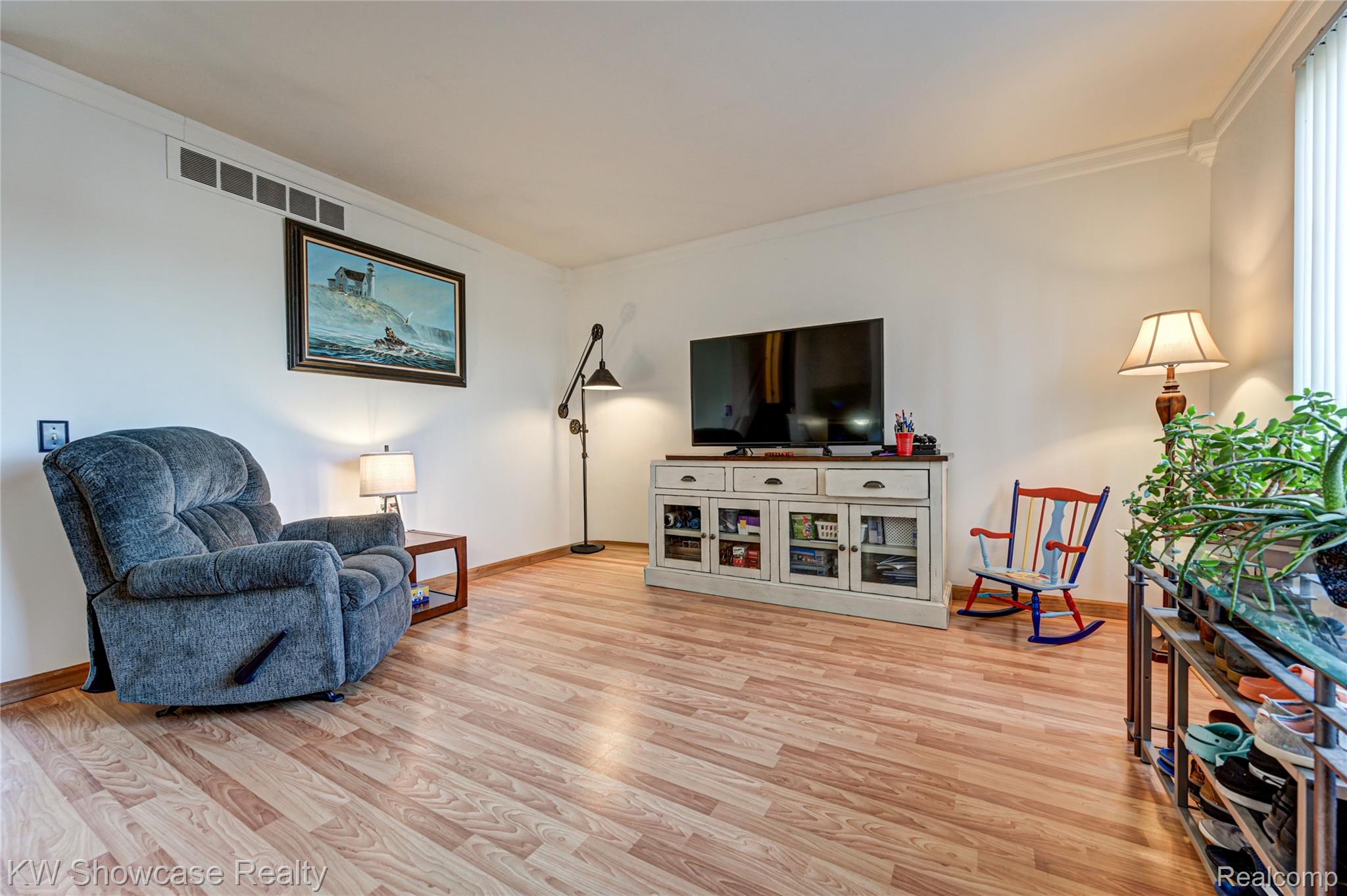 1265 Oregon Boulevard