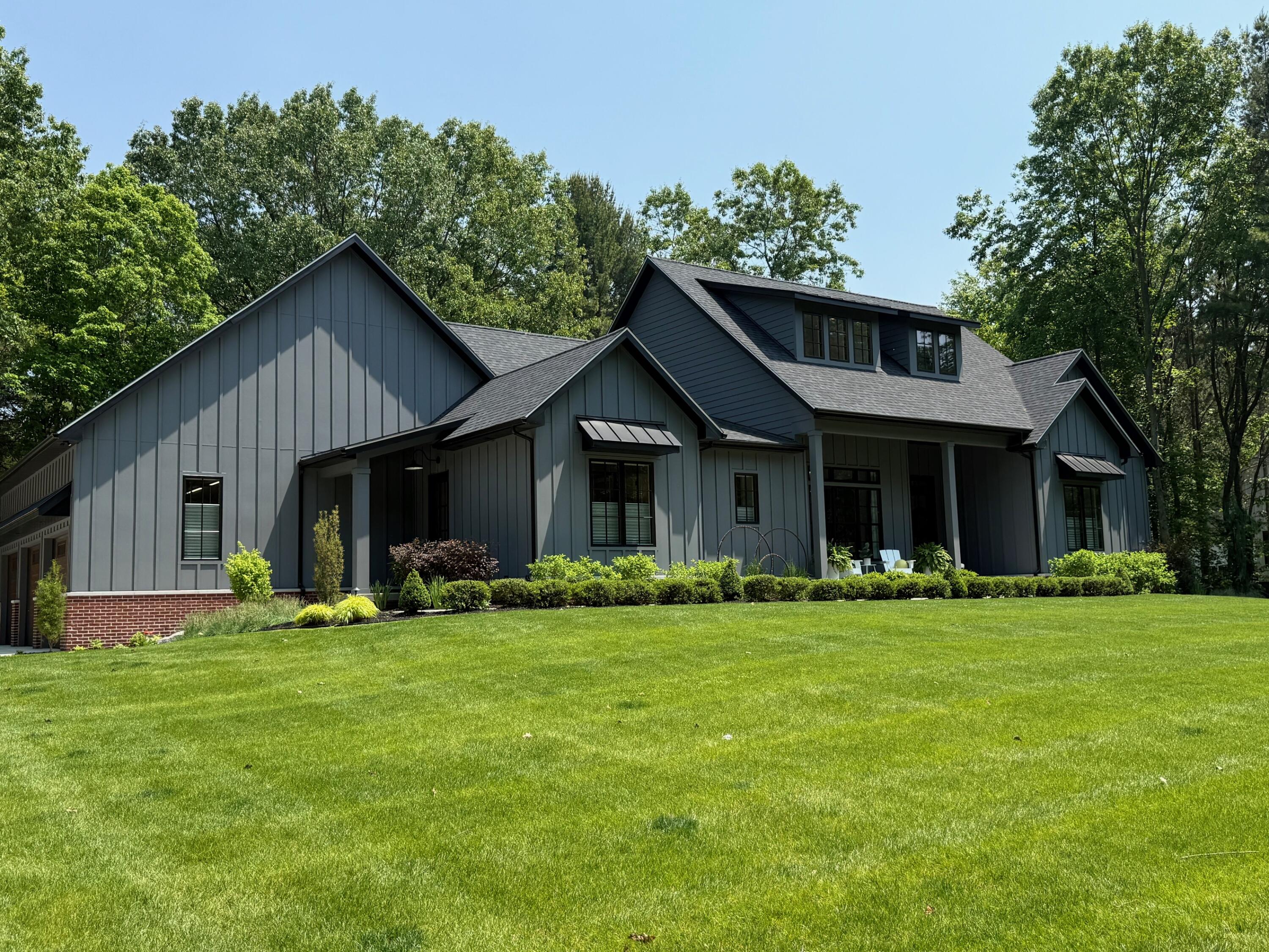 3341 Gaslight Lane
