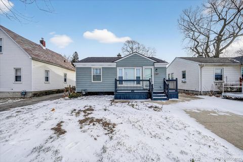 20558 Seminole Redford Charter Township MI 48240
