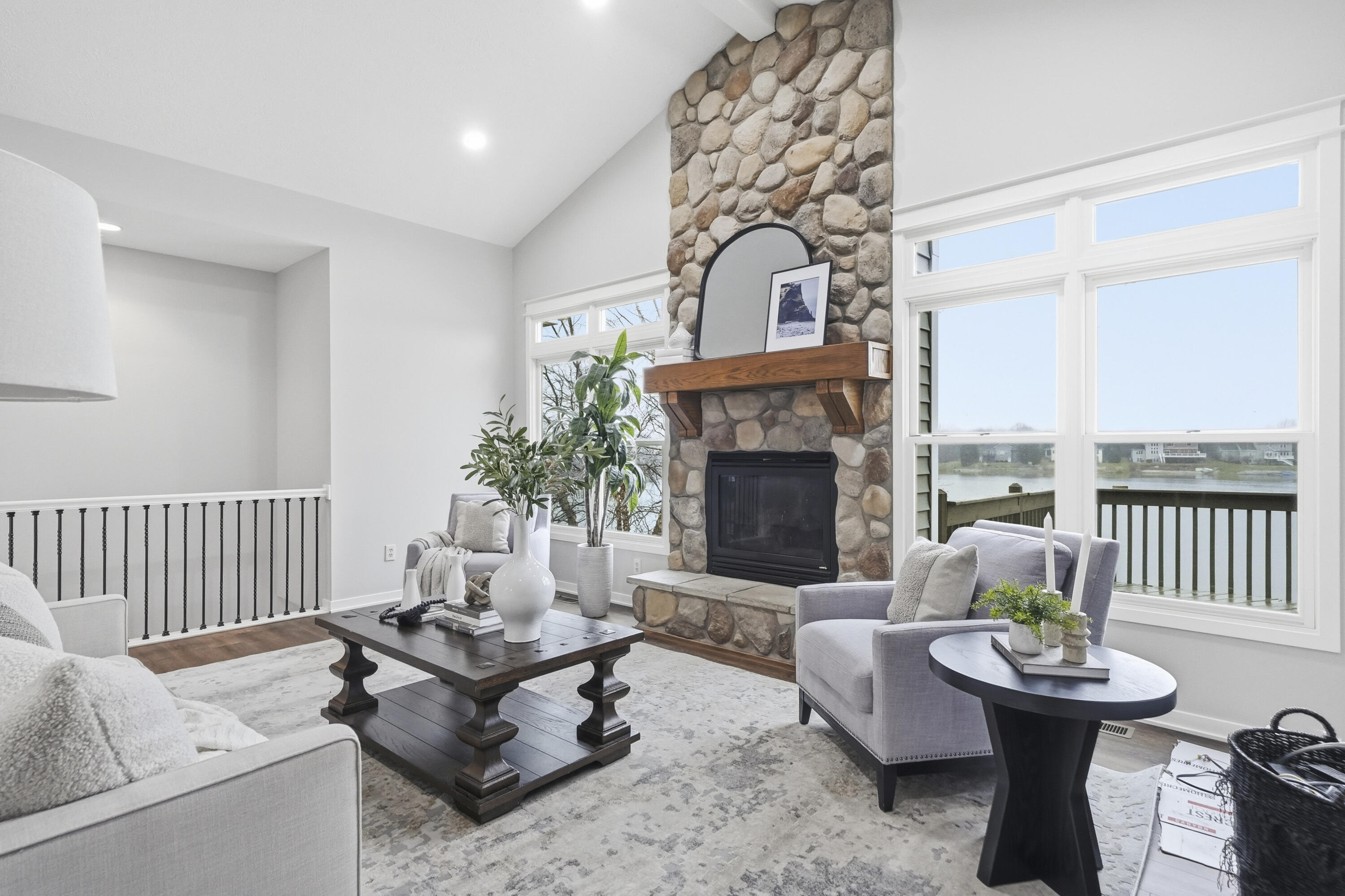 8886 Stonepoint Court