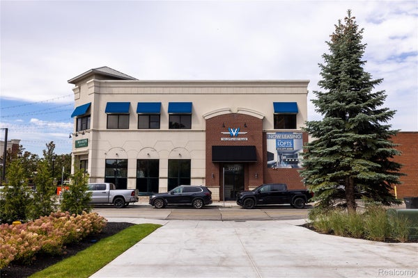 22241 MICHIGAN AVE, DEARBORN, MI 48124 - Image 155fcb5eca5ebe1b03ed87f23c973c67/1315960212