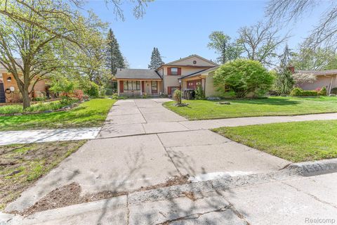 4581 Parkside Boulevard Allen Park City MI 48101