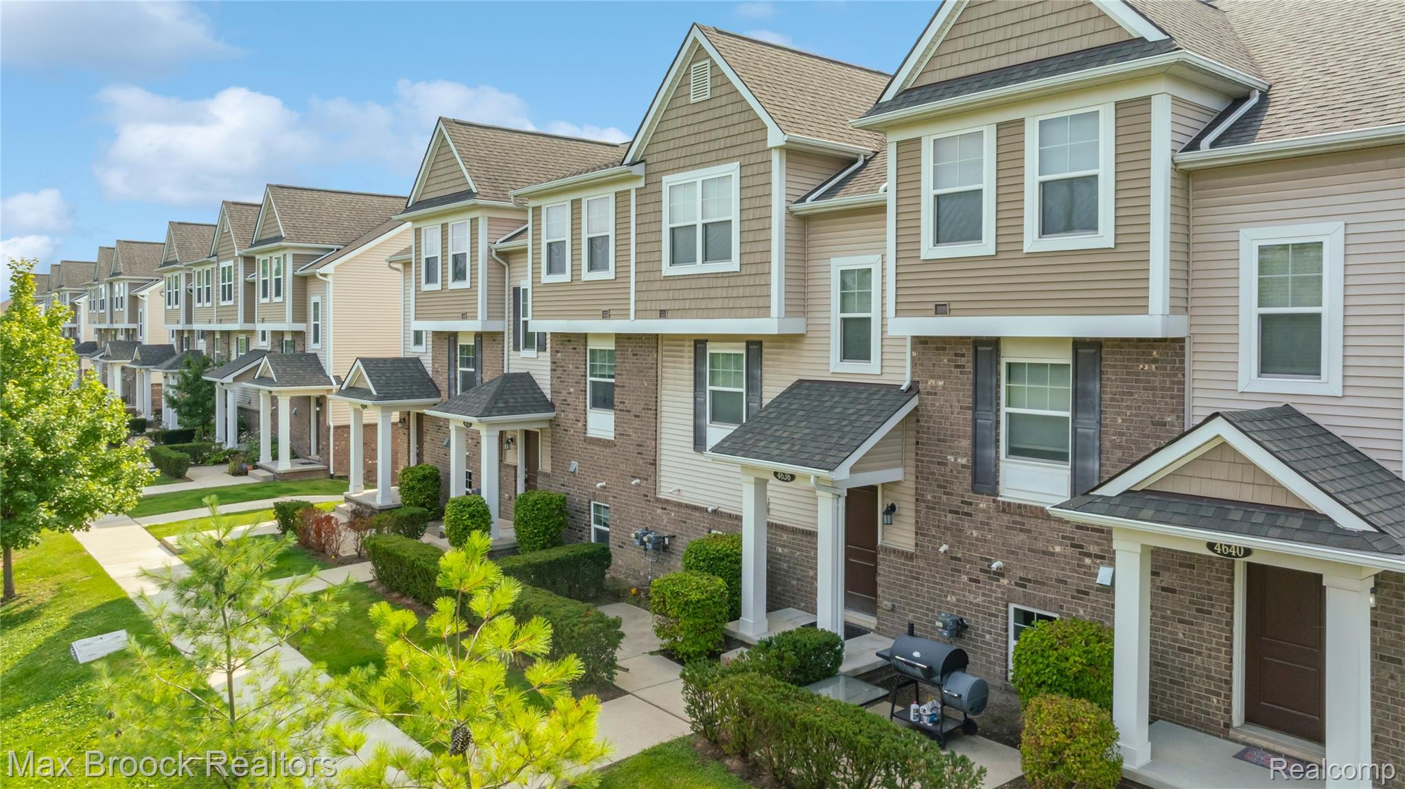 4636 Bradley Circle 12