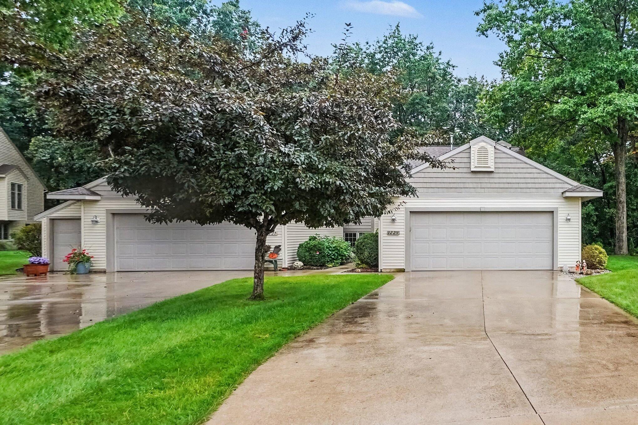 1229 S Timberview Drive