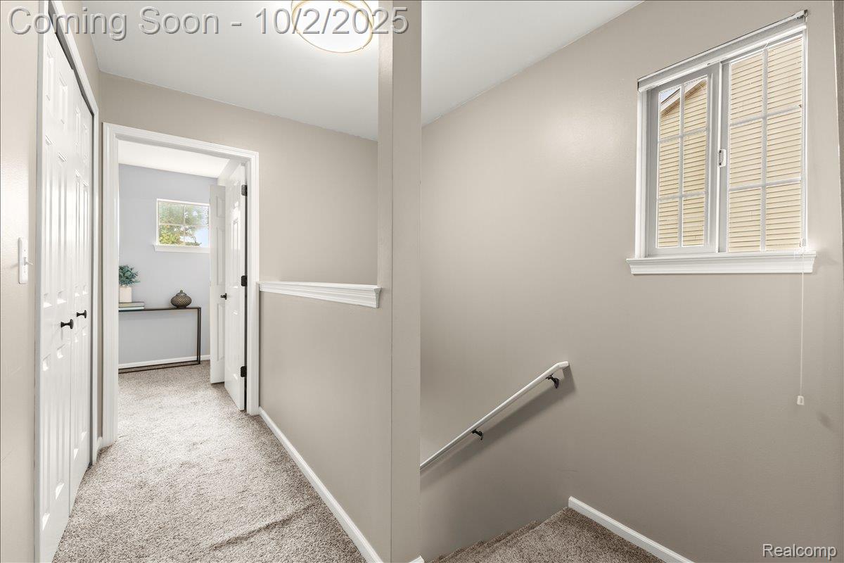 Waterford Charter Township, Michigan 48327, United States, 2 Bedrooms Bedrooms, ,3 BathroomsBathrooms,Residential,Coming Soon,218562