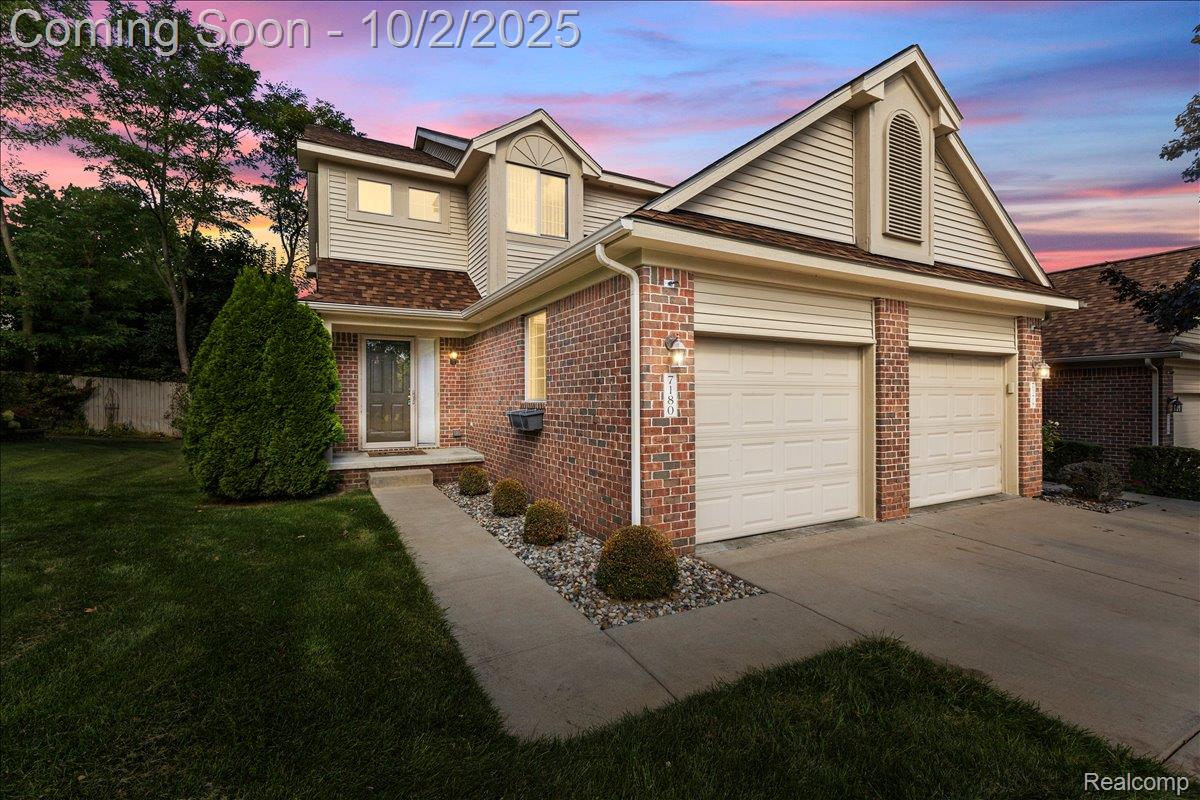 Waterford Charter Township, Michigan 48327, United States, 2 Bedrooms Bedrooms, ,3 BathroomsBathrooms,Residential,Coming Soon,218562