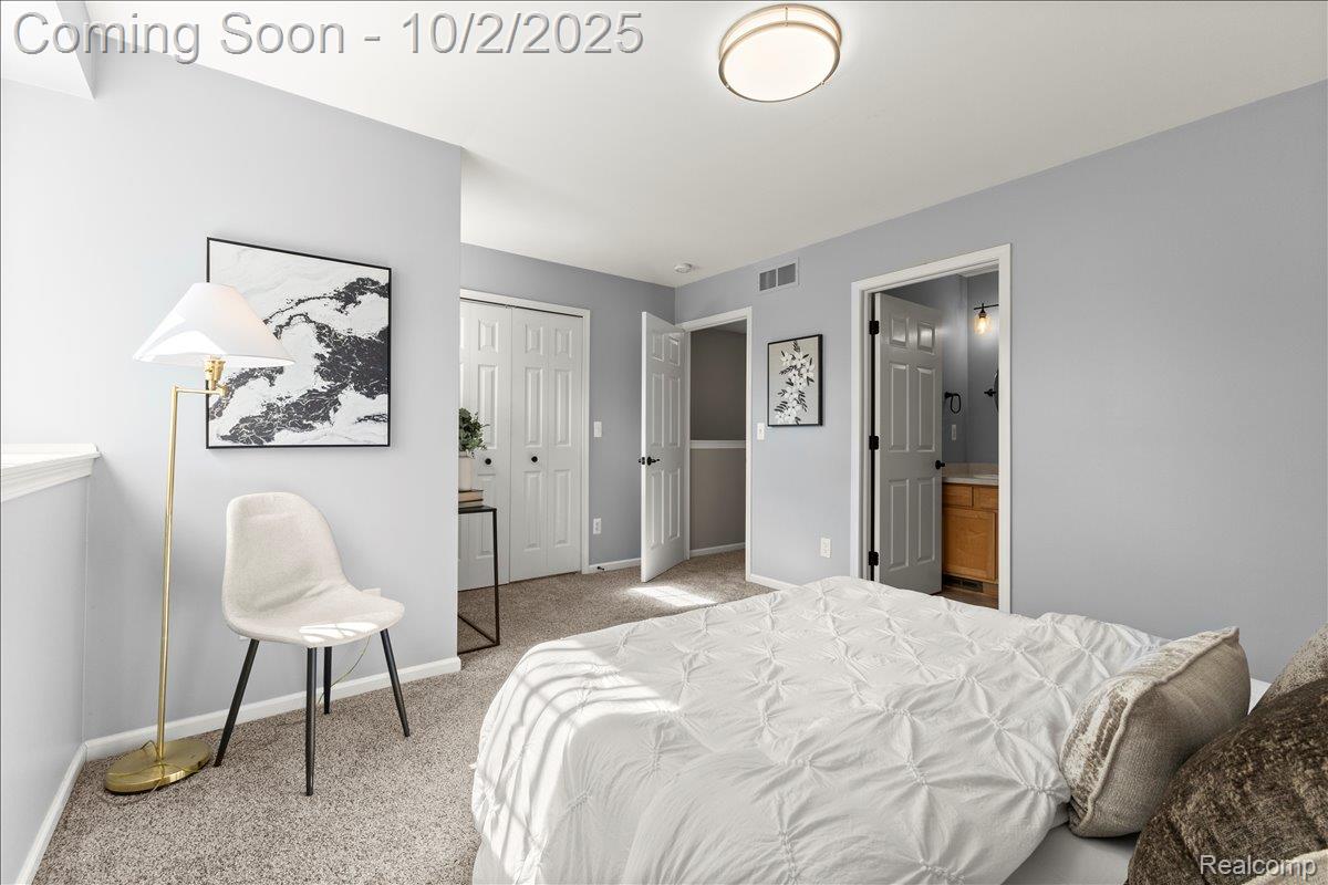 Waterford Charter Township, Michigan 48327, United States, 2 Bedrooms Bedrooms, ,3 BathroomsBathrooms,Residential,Coming Soon,218562