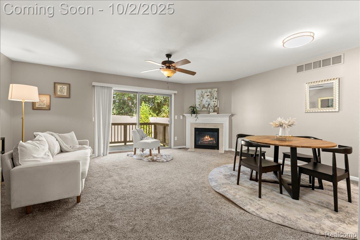 Waterford Charter Township, Michigan 48327, United States, 2 Bedrooms Bedrooms, ,3 BathroomsBathrooms,Residential,Coming Soon,218562