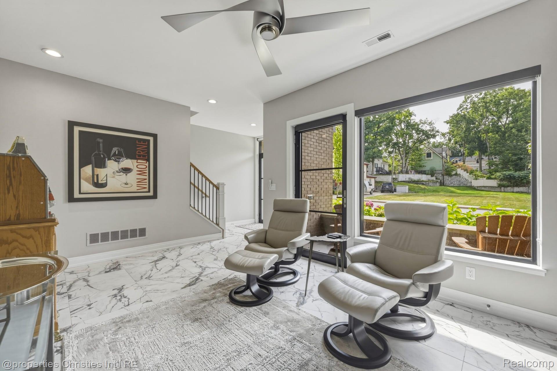 109 N Center Cove