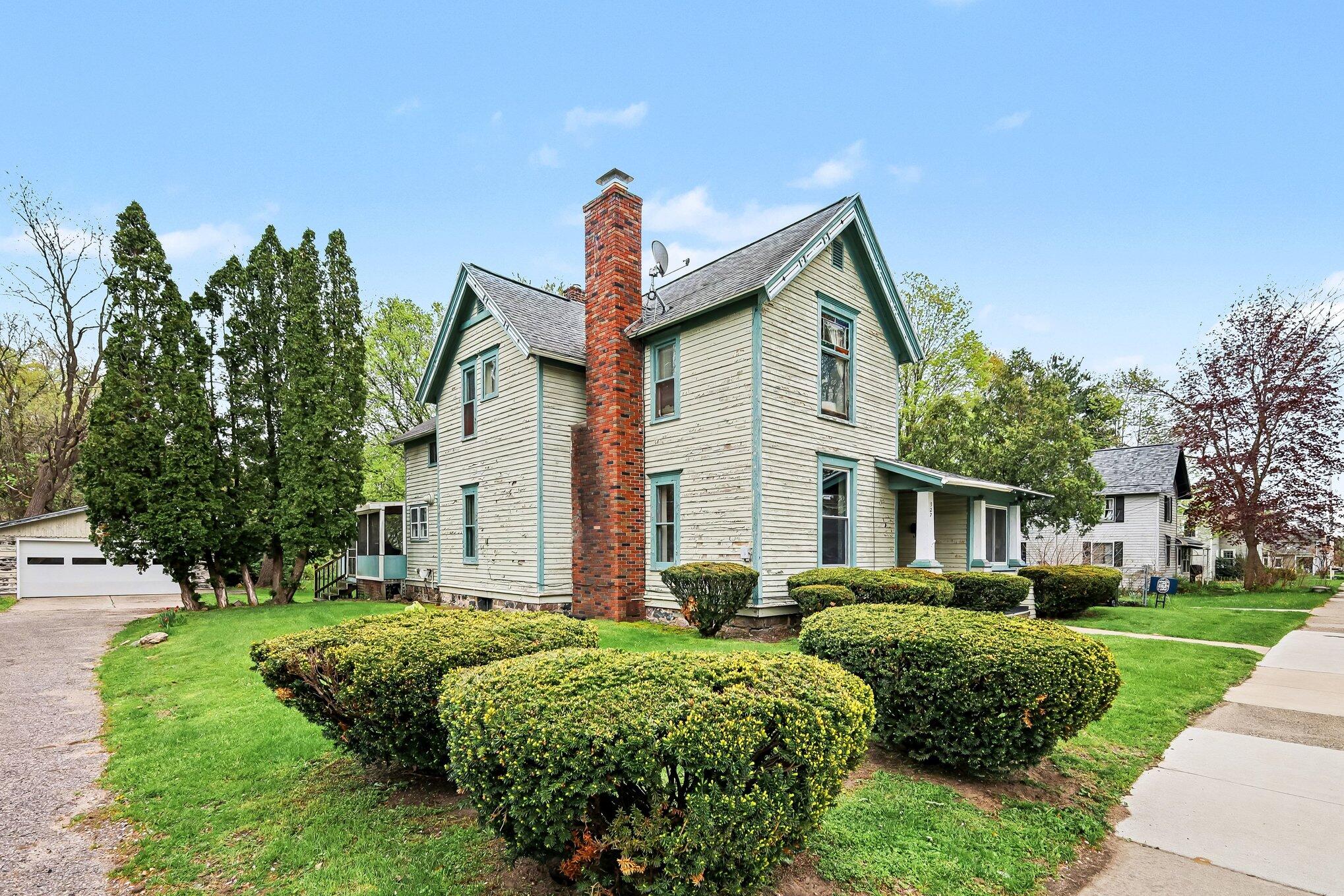 527 N Monroe Street