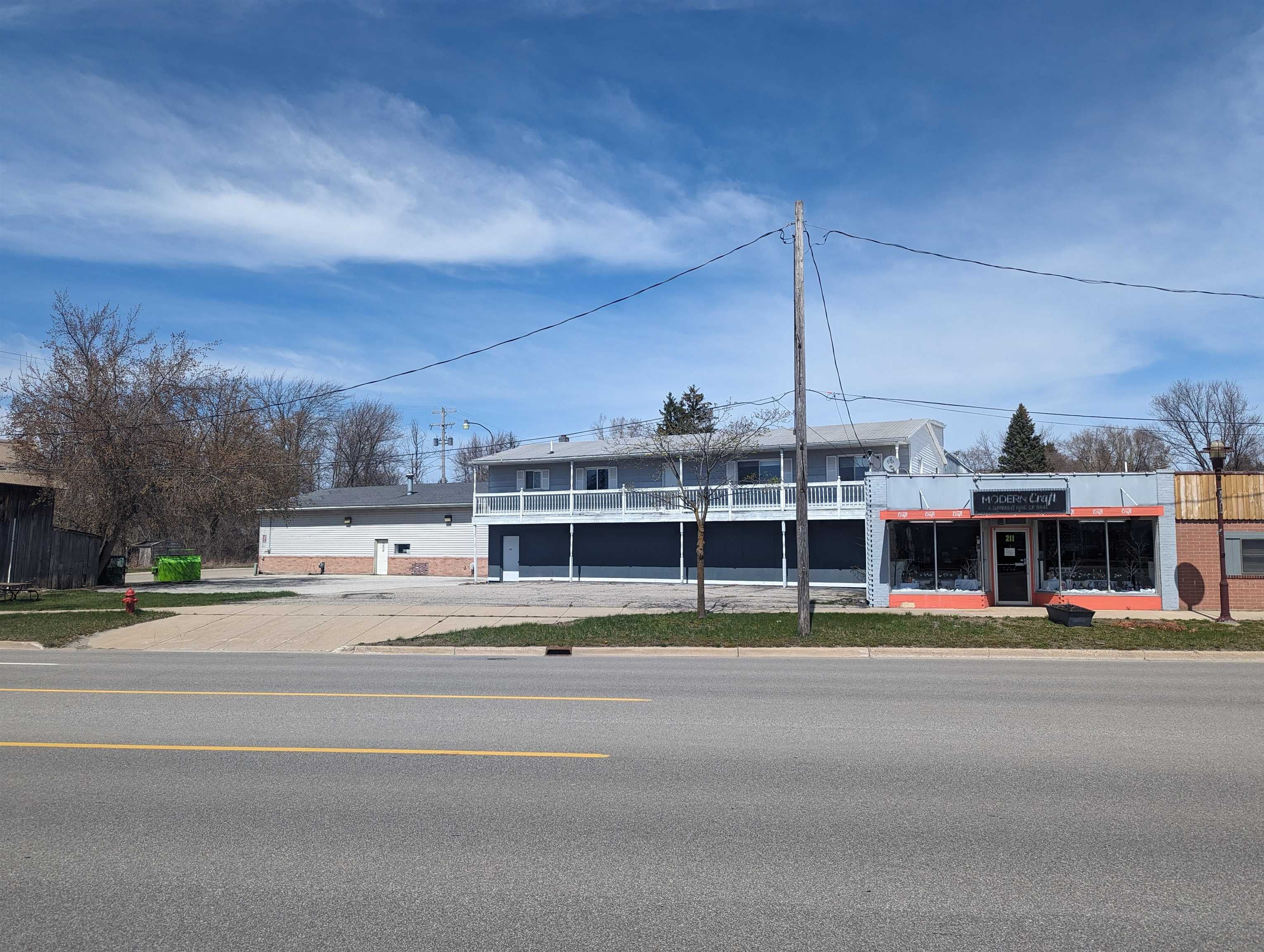 211 E Huron Road
