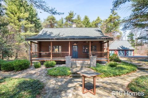 8915 Jewell Avenue NE Algoma Township MI 49321