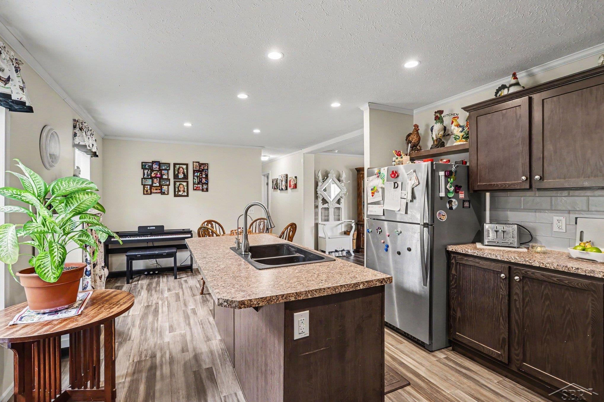 130 W Bradford Road