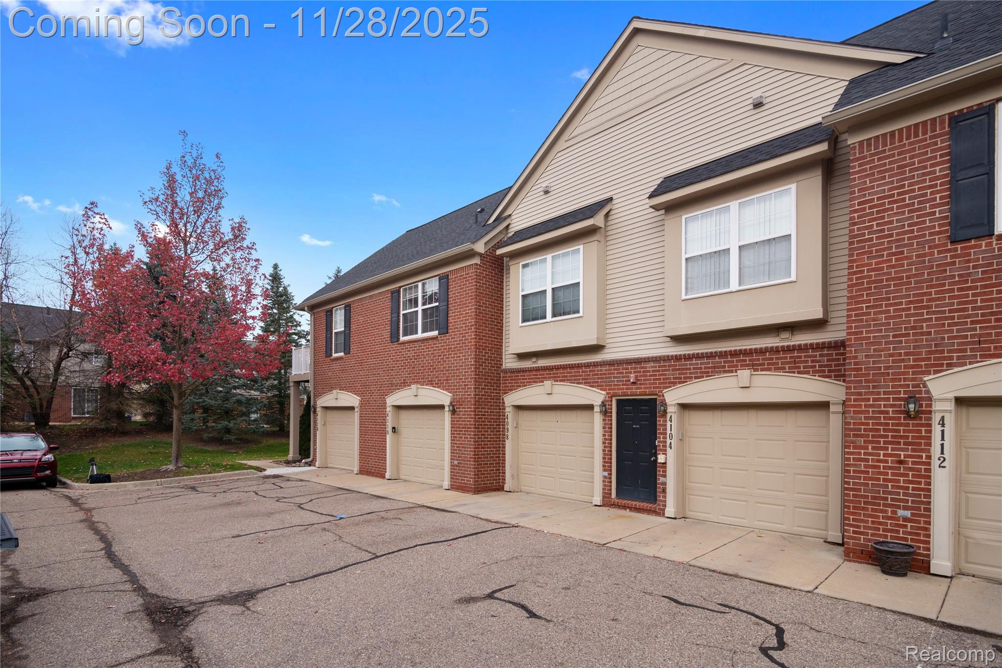 4098 Elizabeth Avenue