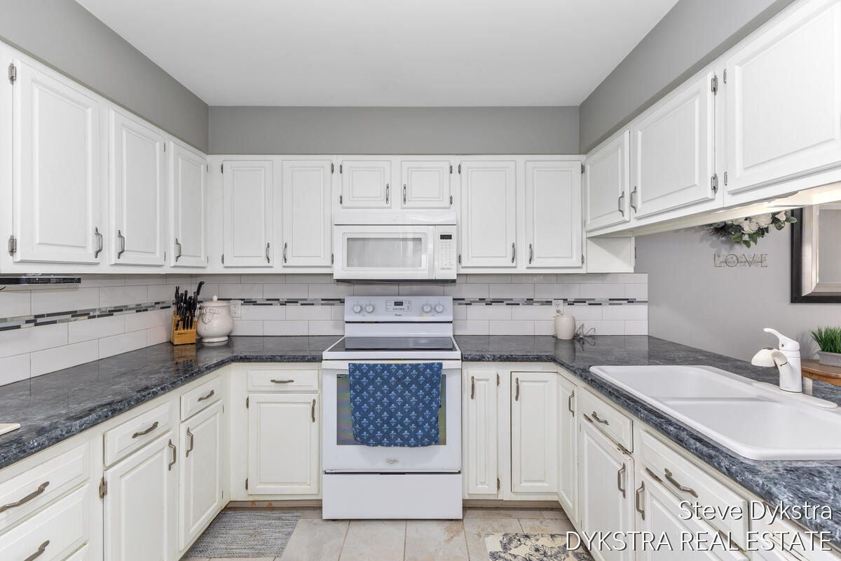 2144 Ter Van Drive NE