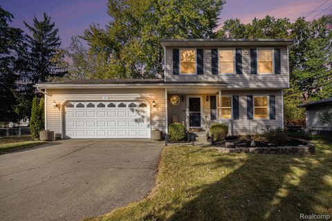 980 Sherry Drive Orion Charter Township MI 48362