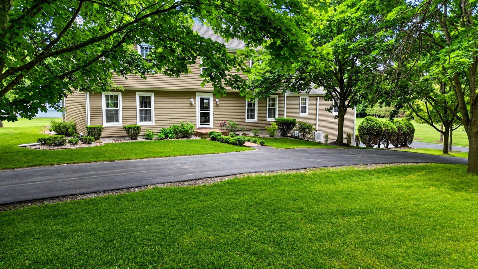 608 E Bluegrass Road