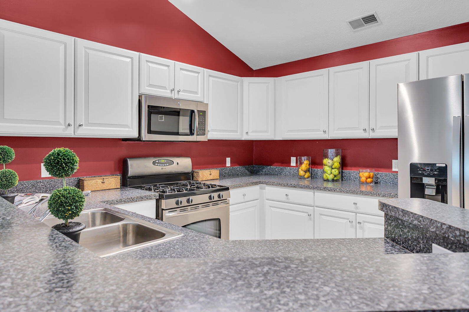 745 W Barrington Circle