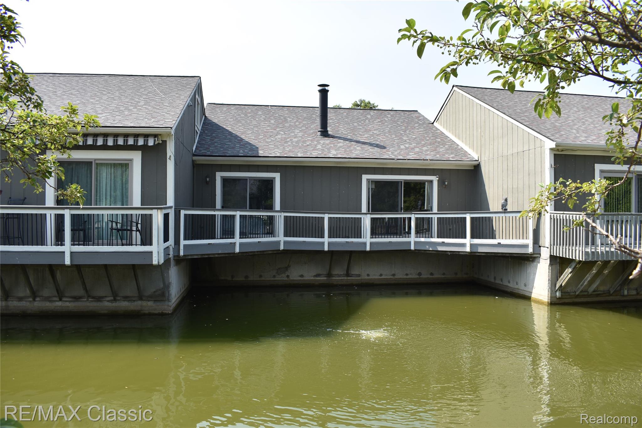 1667 Harbor Cove