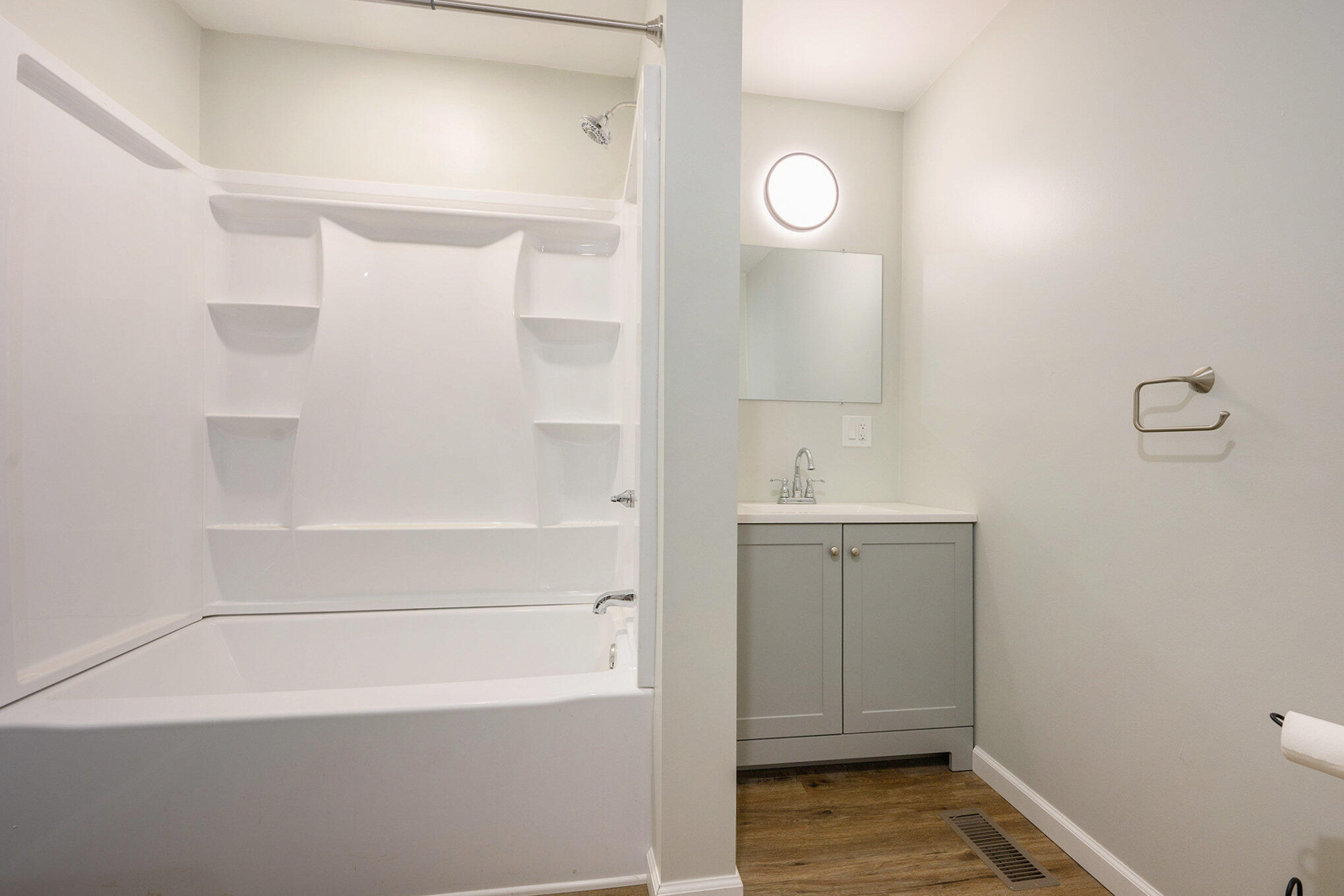 Three Rivers City, Michigan 49093, United States, 5 Bedrooms Bedrooms, ,2 BathroomsBathrooms,Residential,Active,216498