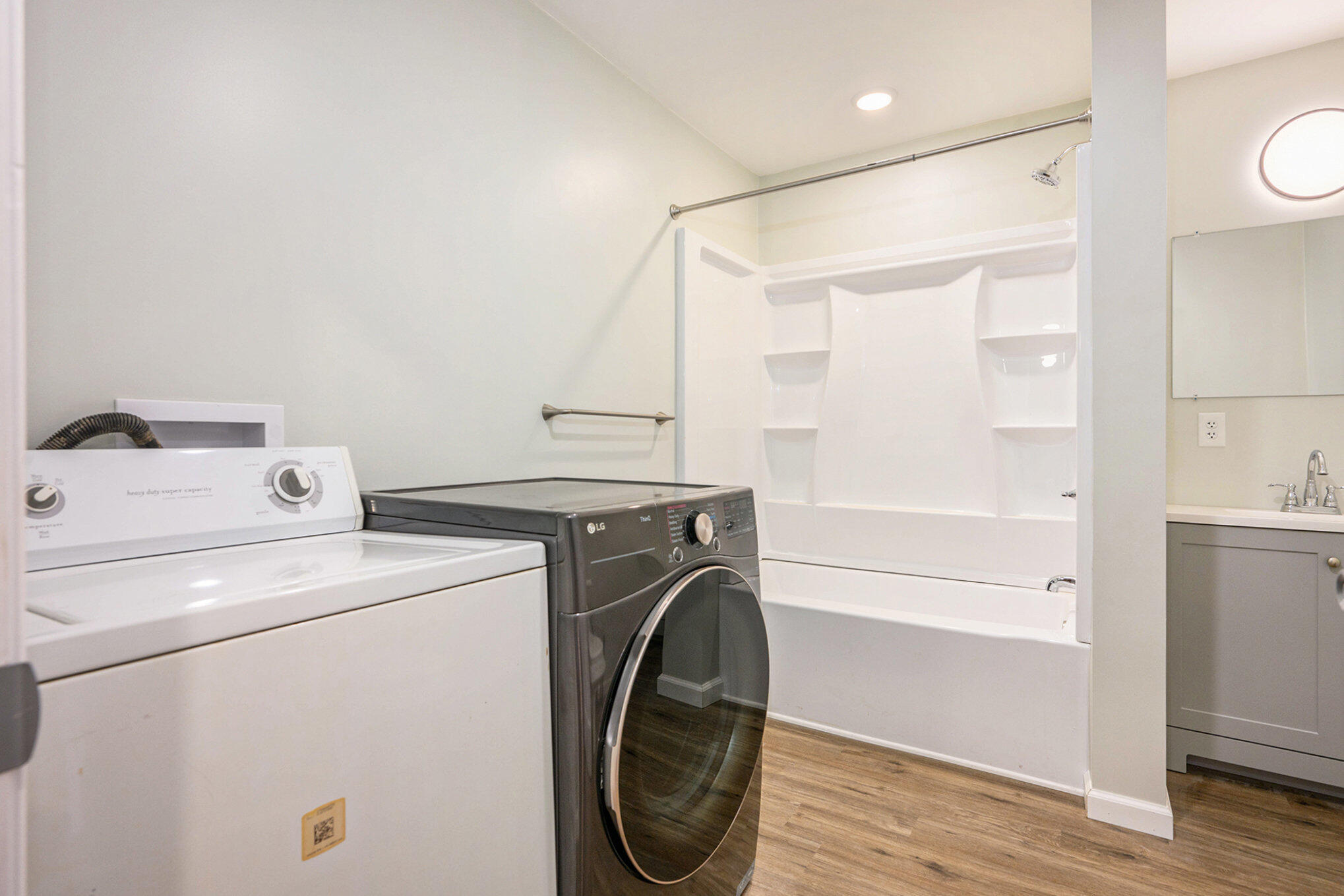 Three Rivers City, Michigan 49093, United States, 5 Bedrooms Bedrooms, ,2 BathroomsBathrooms,Residential,Active,216498